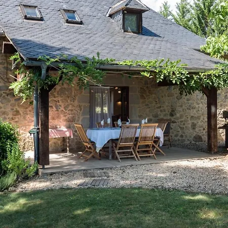 Monteils Sleeps 8 Pool Air Con Wifi Vila Monteils (Aveyron)