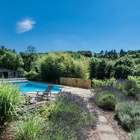 Monteils Sleeps 8 Pool Air Con Wifi Vila *