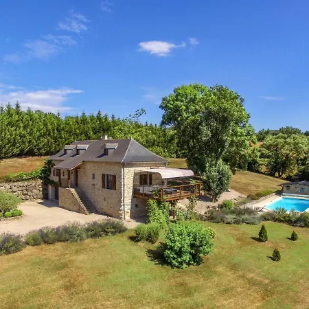 Monteils Sleeps 8 Pool Air Con Wifi Monteils (Aveyron)