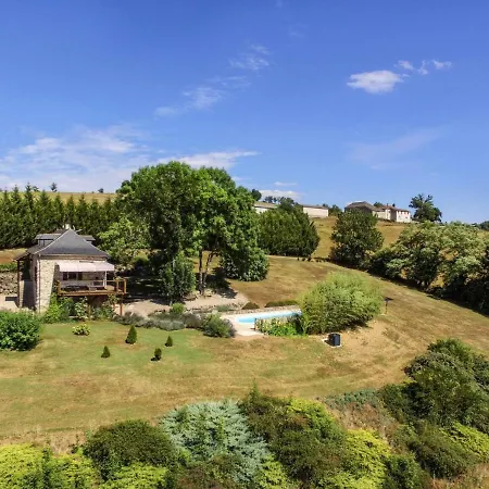 Monteils Sleeps 8 Pool Air Con Wifi